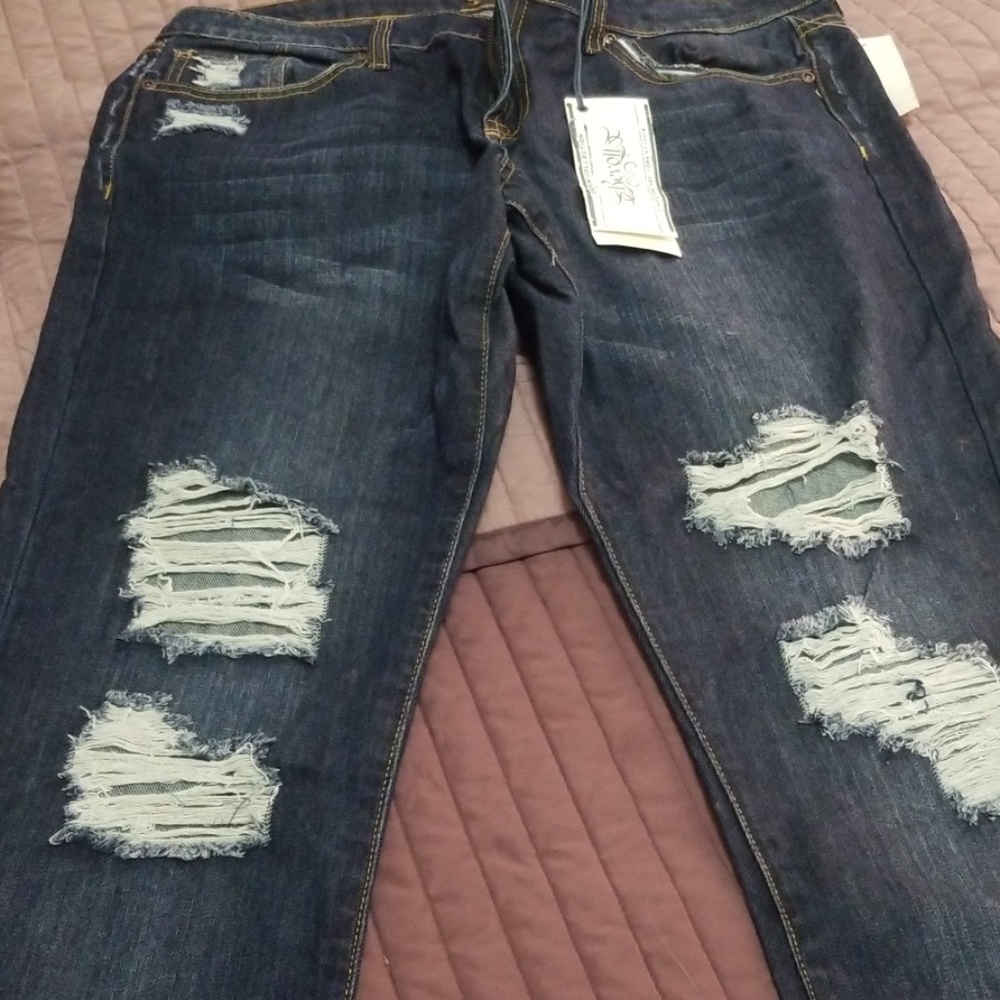 Revolted skinny Jean's size 13